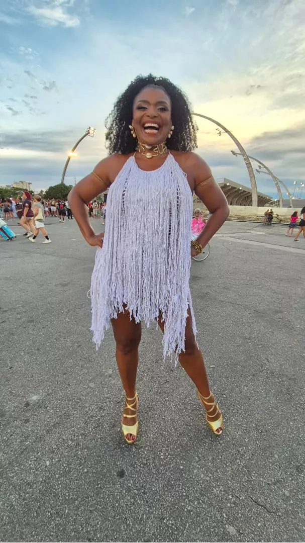 Walkiria Ribeiro retorna ao Carnaval paulistano pela Vai-Vai e celebra 11º desfile na Mangueira